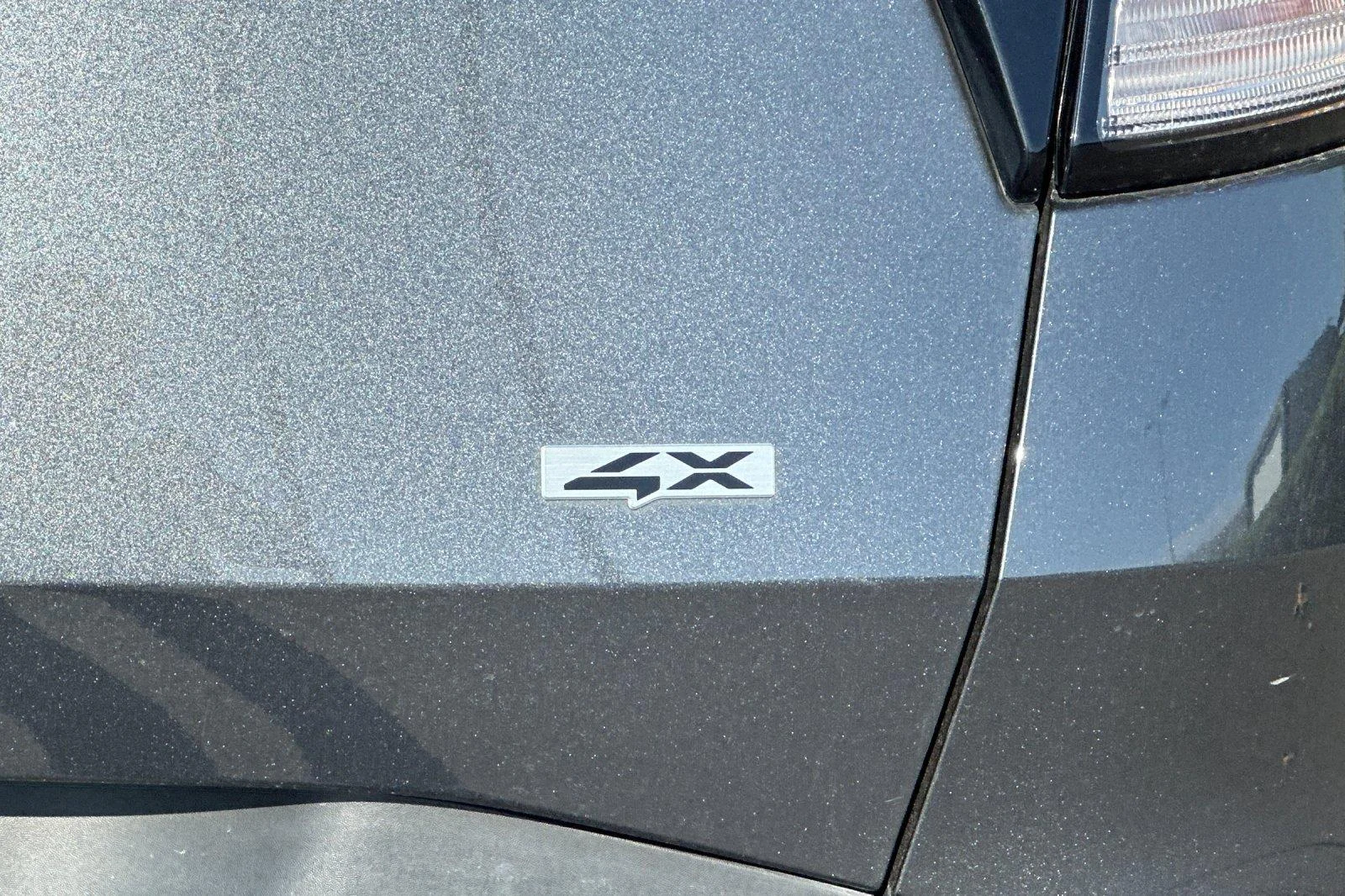 Used 2023 Gravity Gray Kia LX image 25