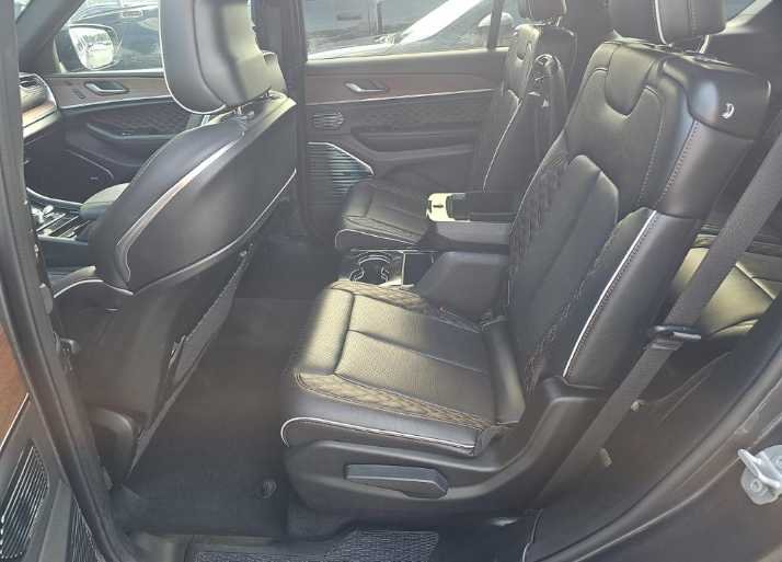 Used 2025 Baltic Gray Metallic Clearcoat Jeep Summit image 13