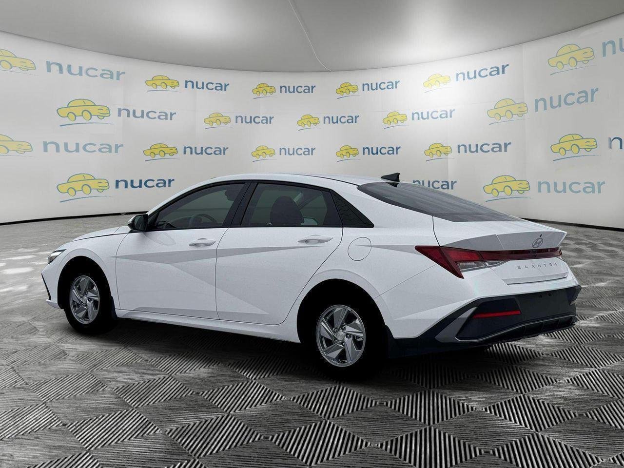New 2026 Serenity White Hyundai SE image 4