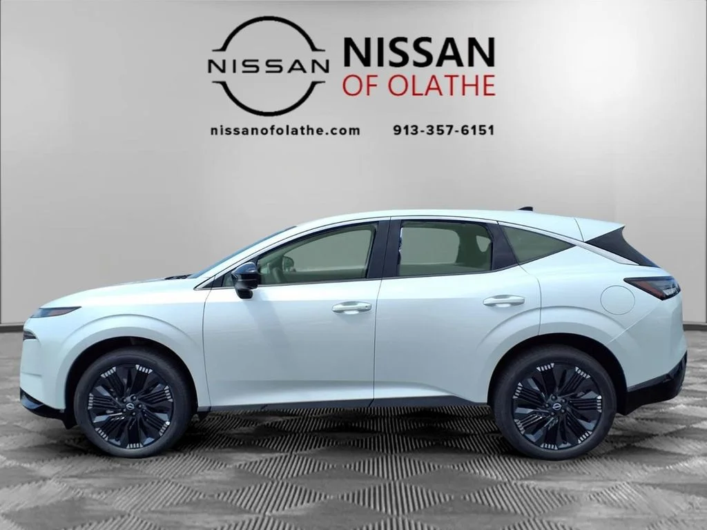 New 2026 Everest White Pearl TriCoat Nissan Platinum image 25