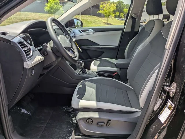 New 2026 Black Volkswagen 1.5T SE image 20