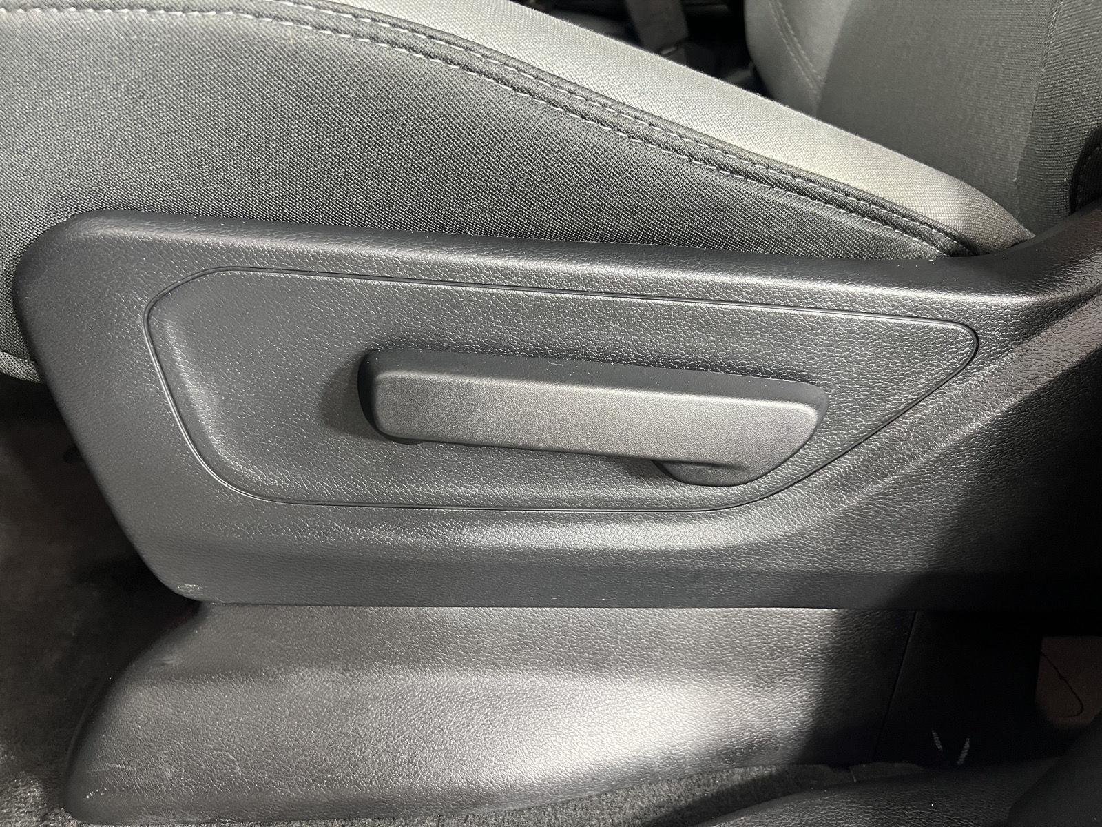 Used 2021 Bright White Clearcoat Ram Big Horn image 33