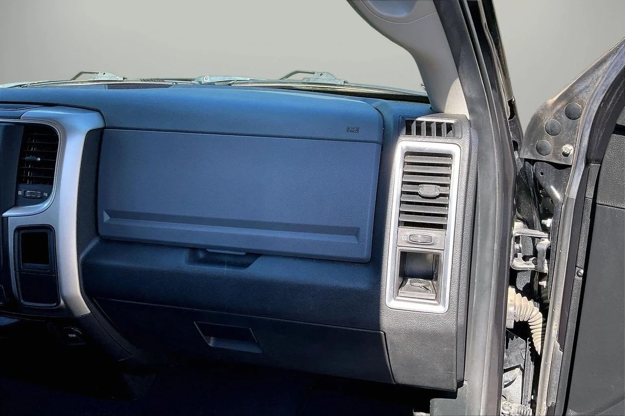 Certified Used 2018 Black Ram SLT image 19