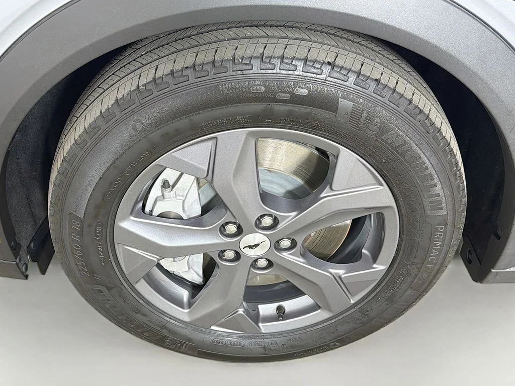 Used 2022 Ice Blue Ford Select image 19