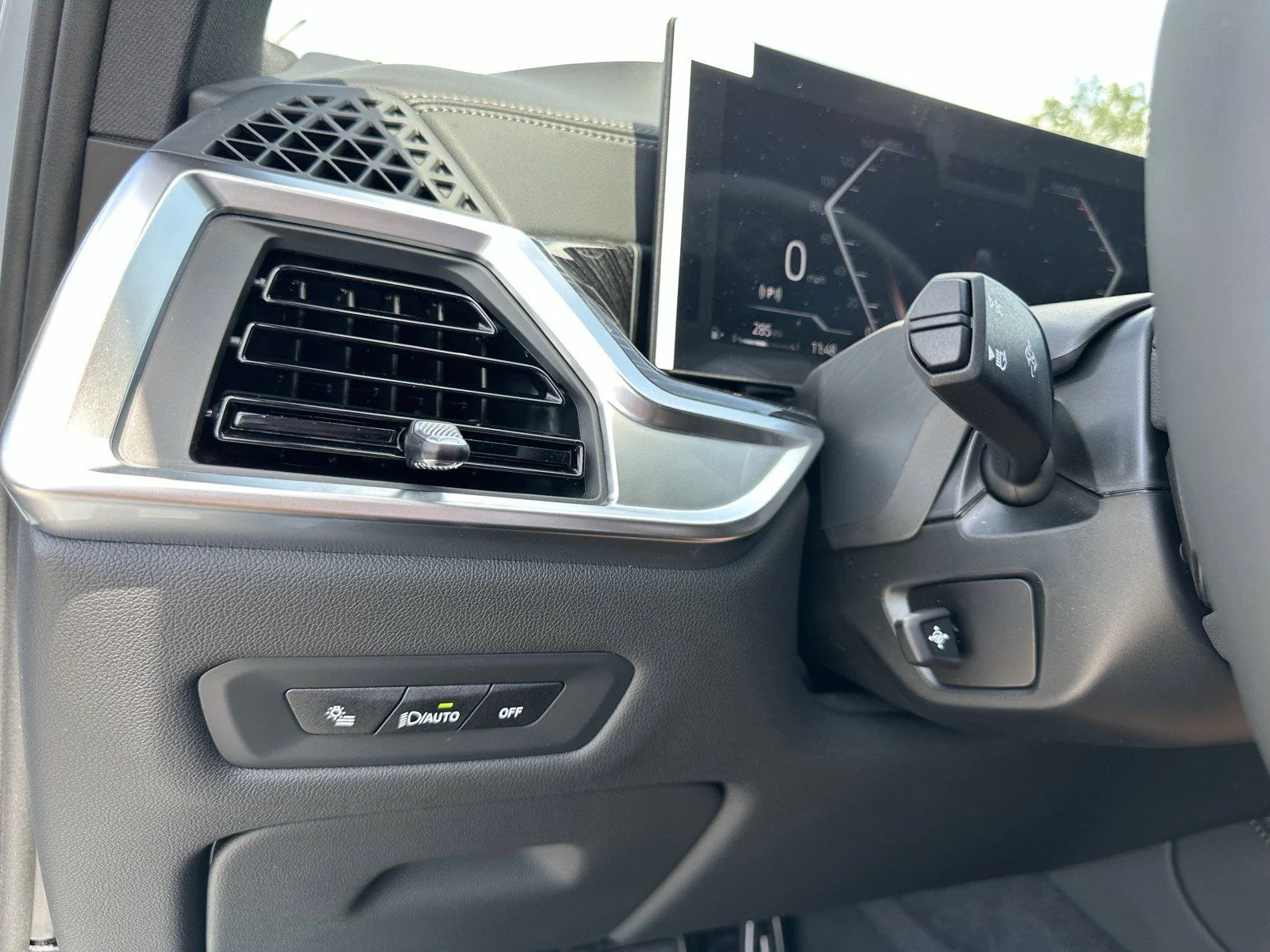 New 2026 Brooklyn Grey Metallic BMW sDrive40i image 29