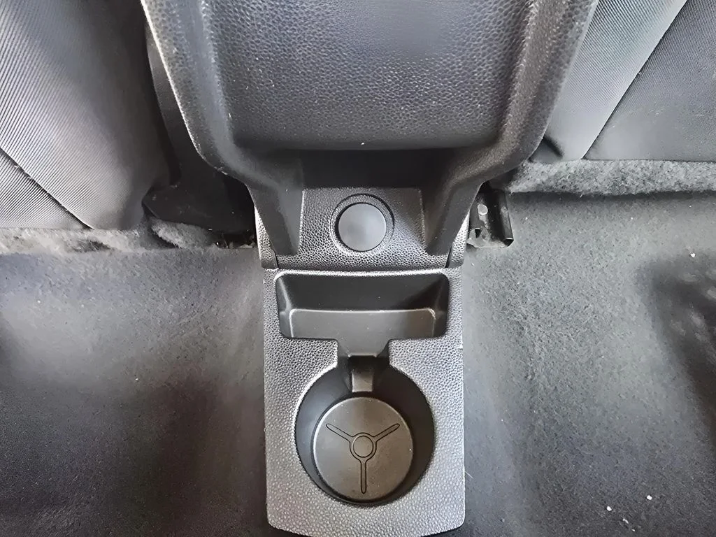Used 2019 Magnetic Metallic Ford SE image 9