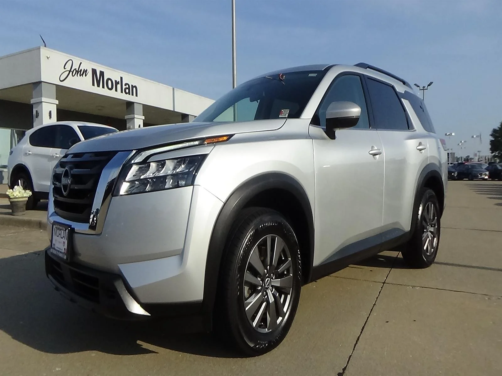 Used 2025 Brilliant Silver Metallic (k23) Nissan SV image 2