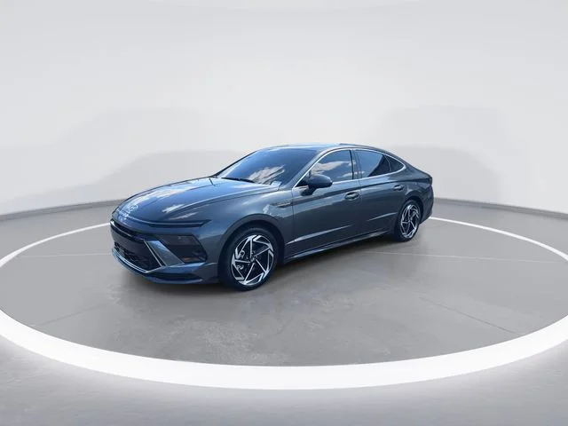 Used 2026 Gray Hyundai SEL Sport image 4
