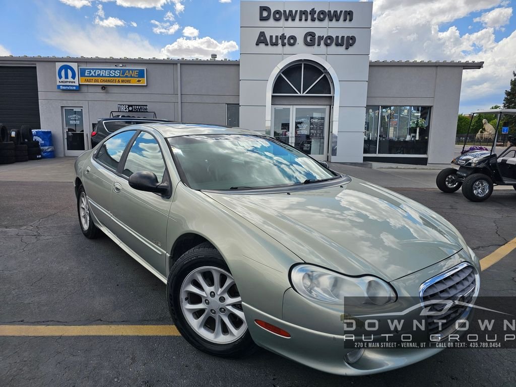 Used 1999 Green Chrysler Base image 1