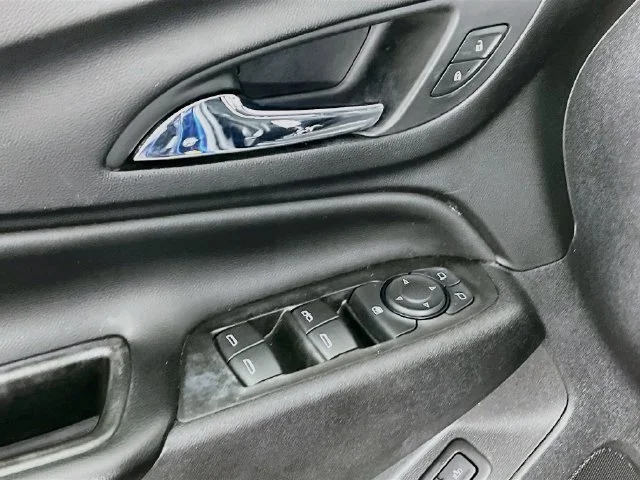 Used 2020 Blue Chevrolet LT image 9