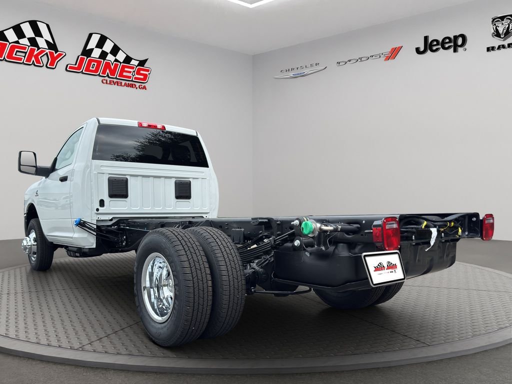 New 2026 Bright White Clear-Coat Exterior Paint RAM Tradesman image 6