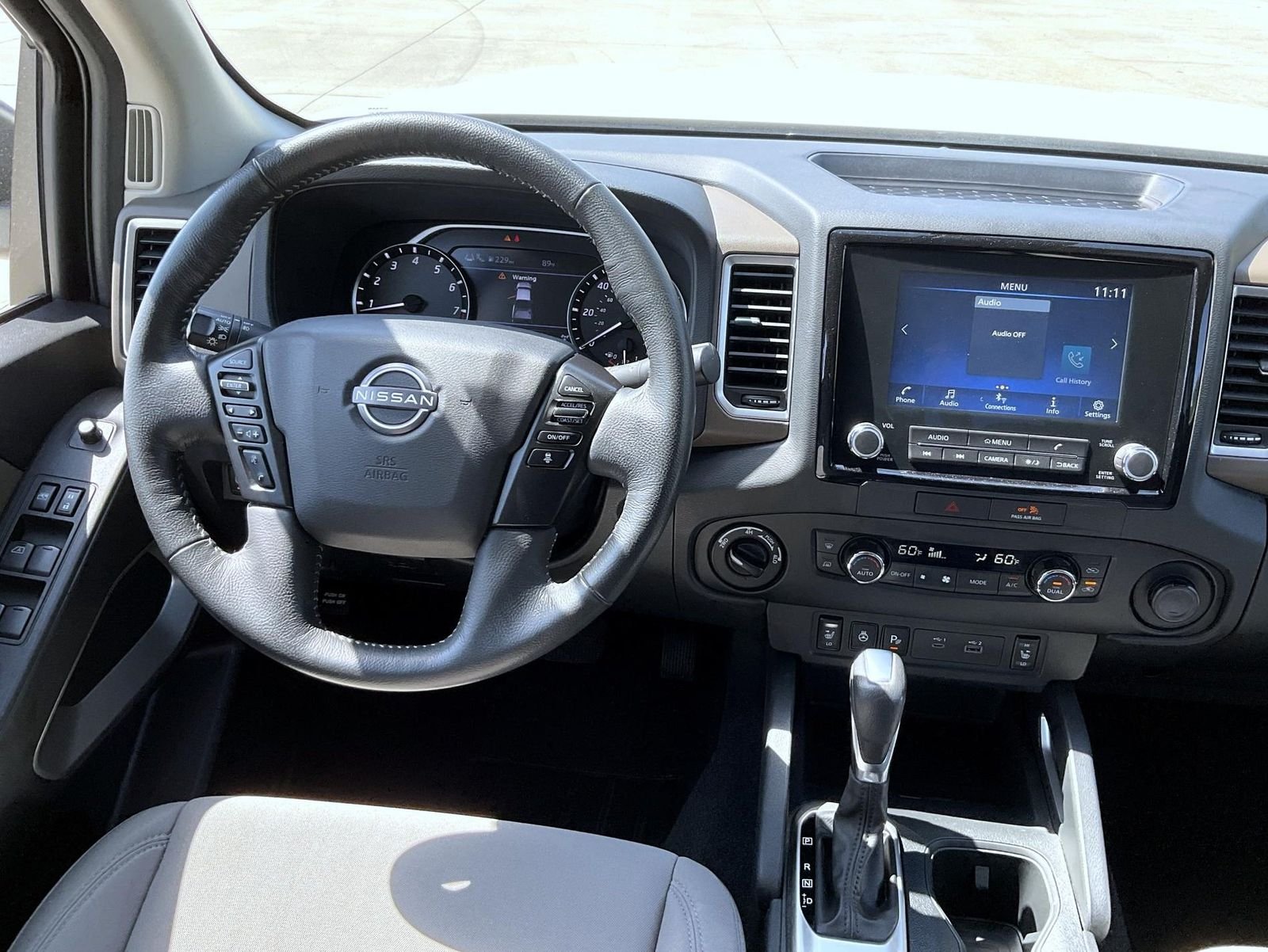 Used 2022 White Nissan SV image 14