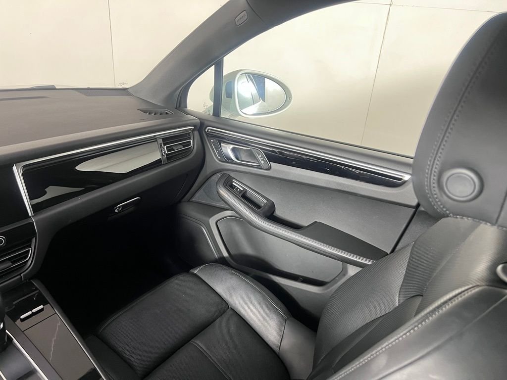 Certified Used 2023 White Porsche  image 22