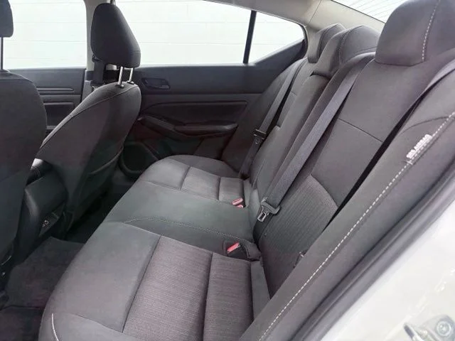 Used 2025 White Nissan 2.5 SV image 19