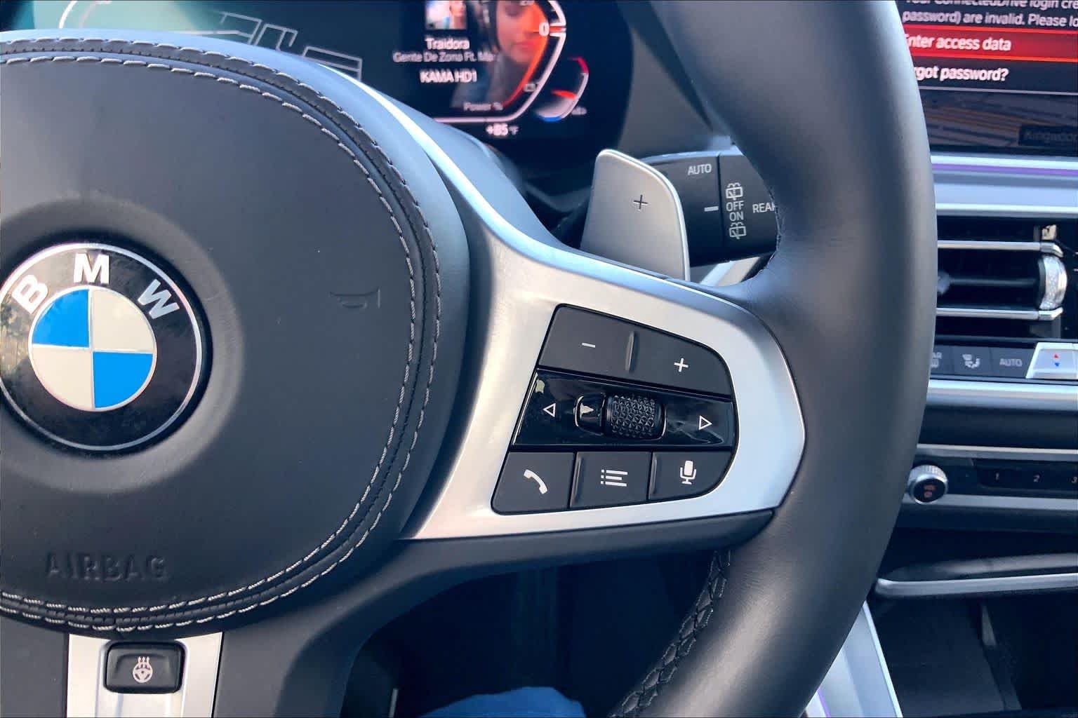 Used 2022 Black Sapphire Metallic BMW xDrive40i image 24