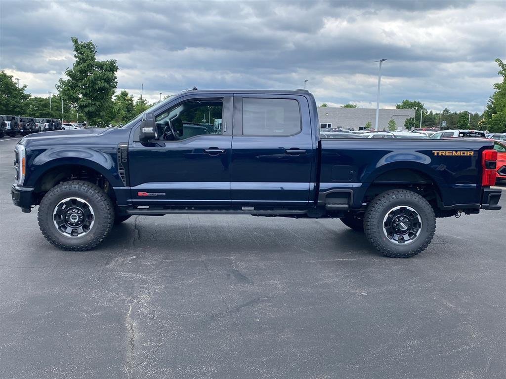 Used 2023 Antimatter Blue Metallic Ford LARIAT image 8