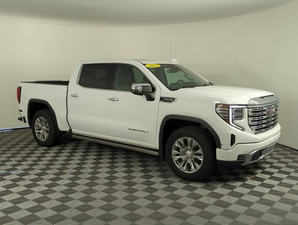 Used 2023 White GMC Denali image 8