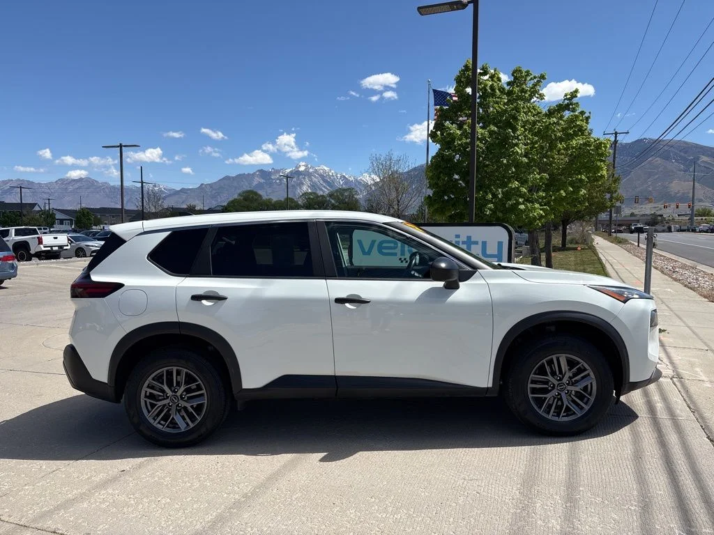 Used 2023 White Nissan S image 3