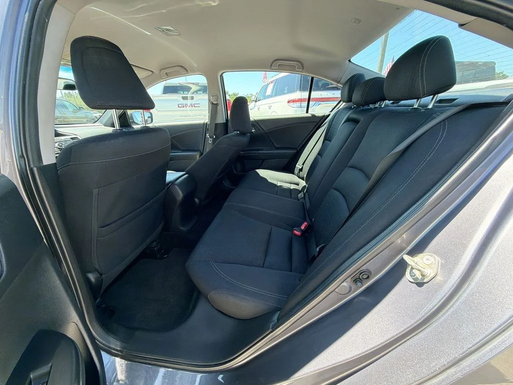 Used 2015  Honda Sport image 14