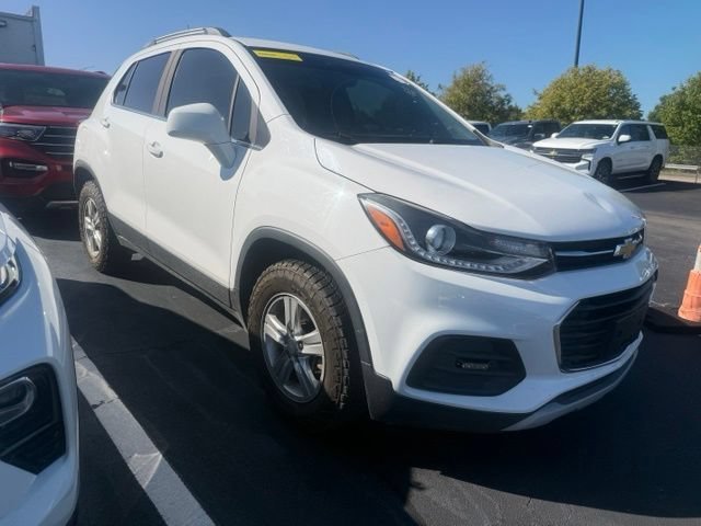 Used 2020 SUMMIT WHITE Chevrolet LT image 2