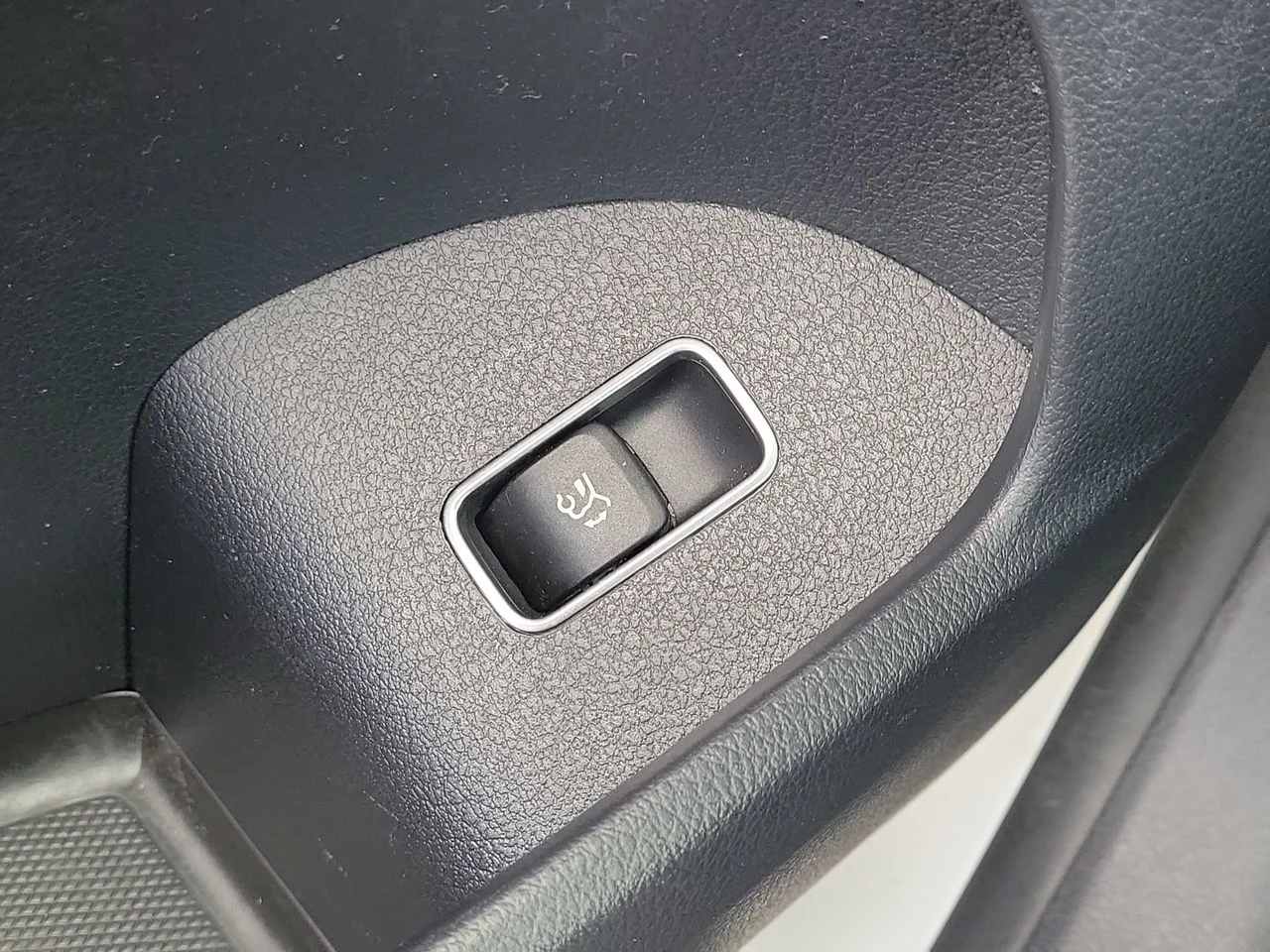 Certified Used 2022  Mercedes-Benz GLE 350 image 28
