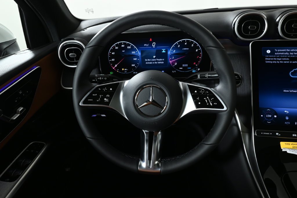 New 2027 Polar White Mercedes-Benz GLC 300 image 50