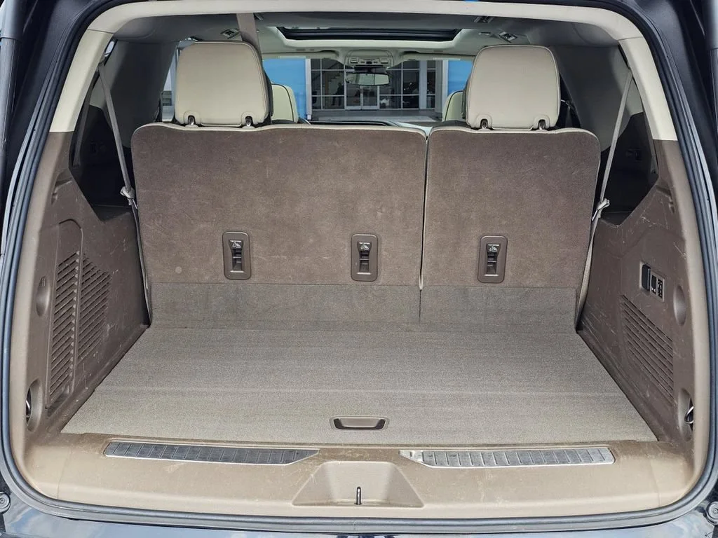 Used 2023 Onyx Black GMC Denali image 12