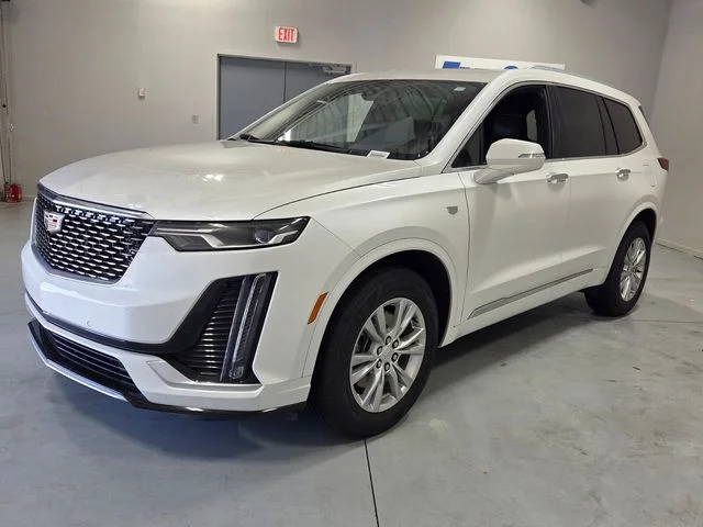 Used 2023 White Cadillac Luxury image 3