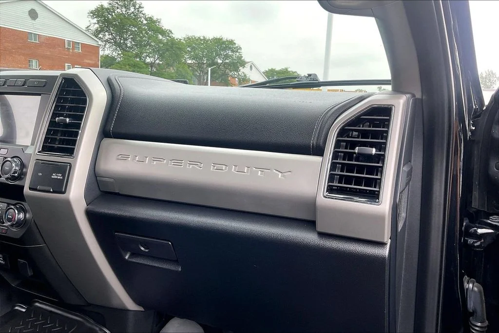 Used 2021 Black Ford Lariat image 15