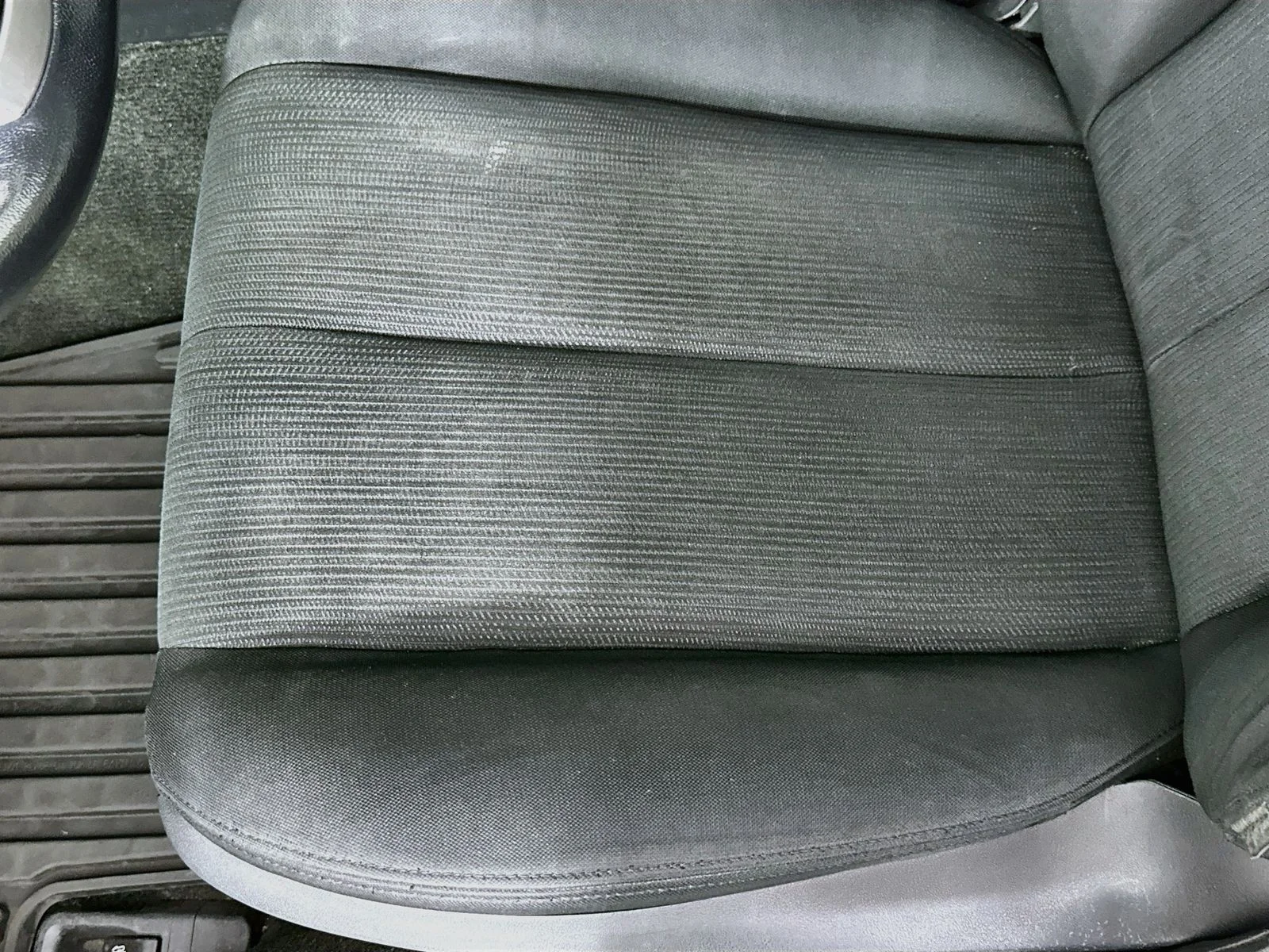 Used 2014 Carbide Gray Metallic Subaru 2.5i Premium image 17