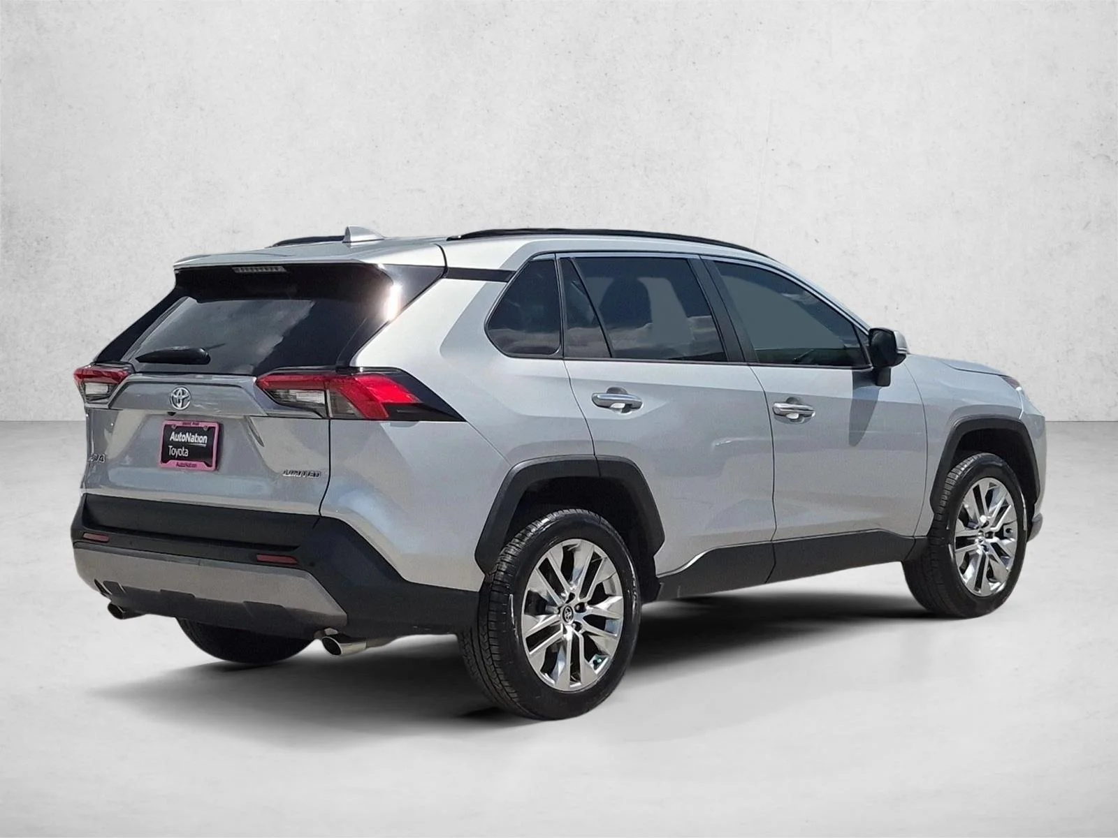 Used 2020 Silver Sky Metallic Toyota Limited image 5