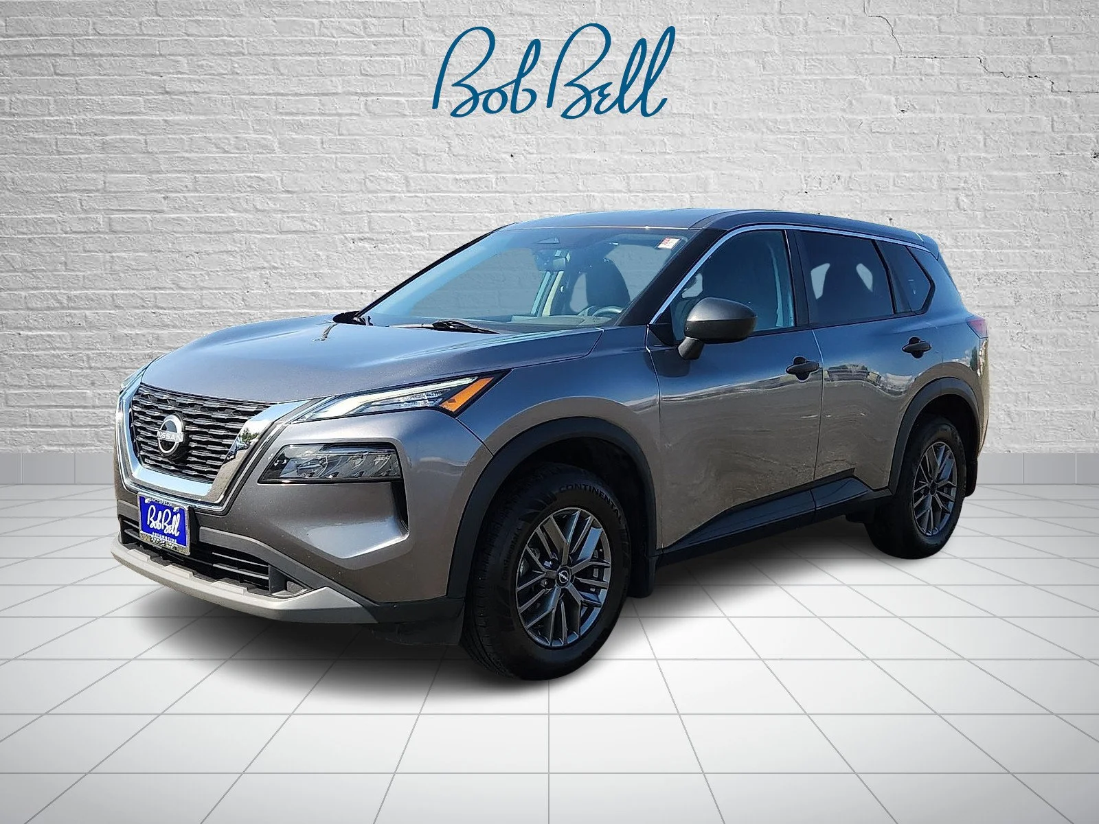 Used 2022 Gun Metallic Nissan S image 3