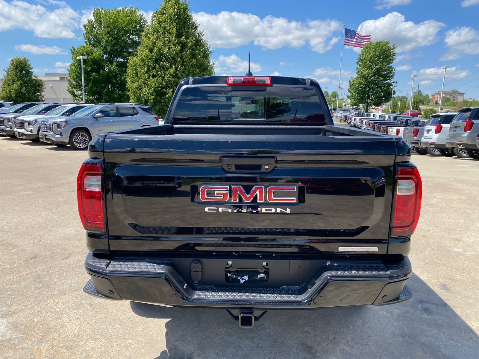 New 2026 Onyx Black GMC Elevation image 5