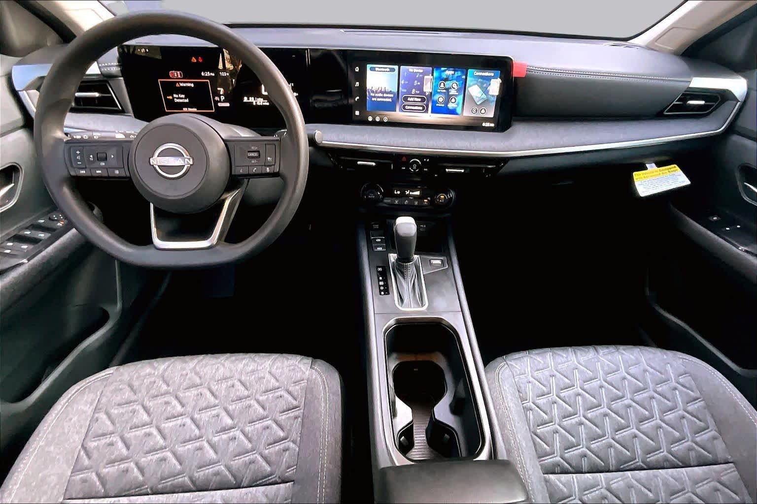 Used 2026 Aspen White Tricoat/Super Black Nissan SV image 15