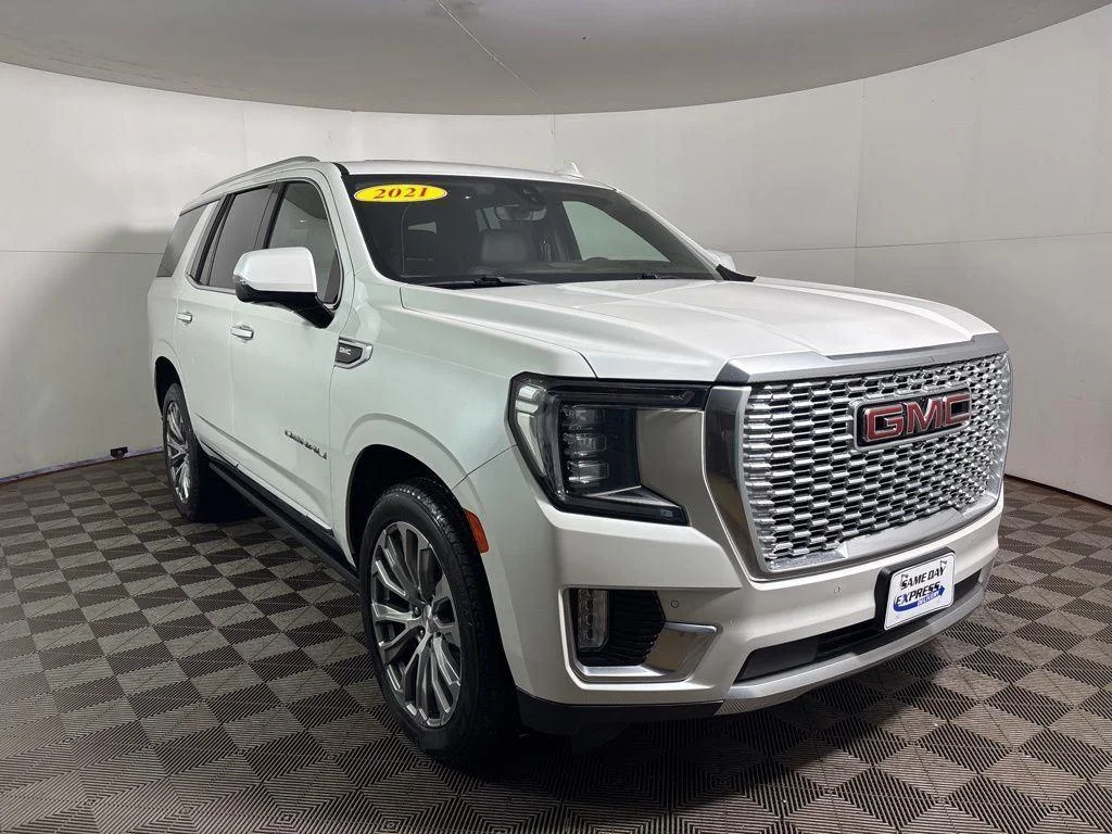 Used 2021 White Frost GMC Denali image 25