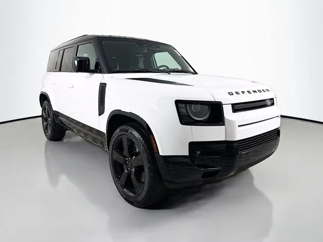 New 2026 Fuji White Land Rover X-Dynamic SE image 3