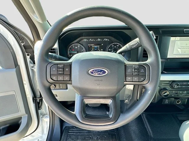 New 2026 Oxford White Ford XL image 7