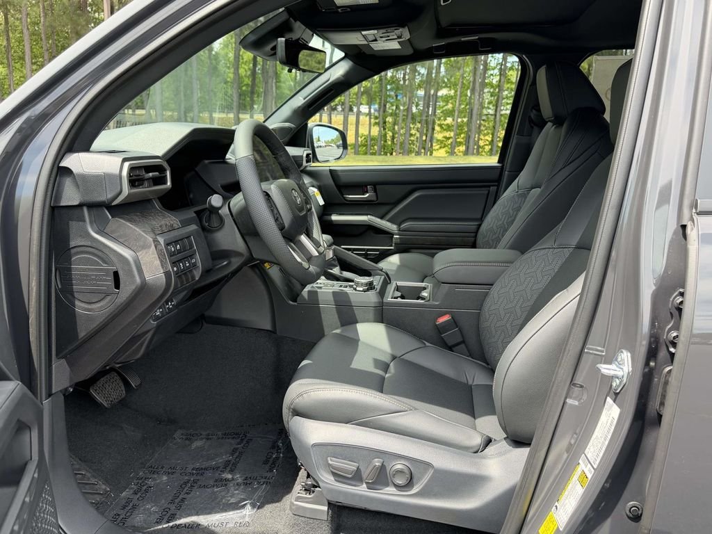 2026 Toyota Tacoma Limited - Photo 15