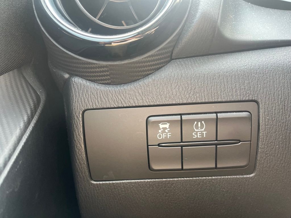 Used 2018 Blue Toyota Base image 24