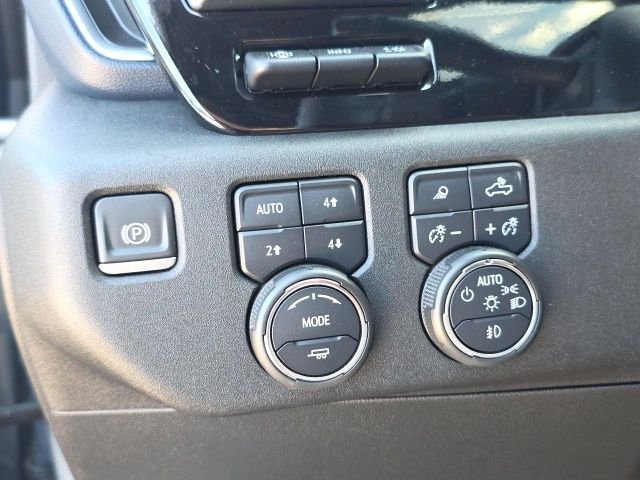 Used 2023 Gray Chevrolet High Country image 17