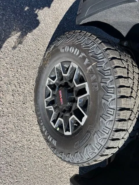 New 2026 Summit White GMC AT4X image 11