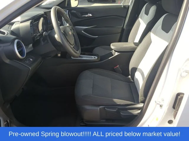 Used 2025 White Chevrolet LS image 23