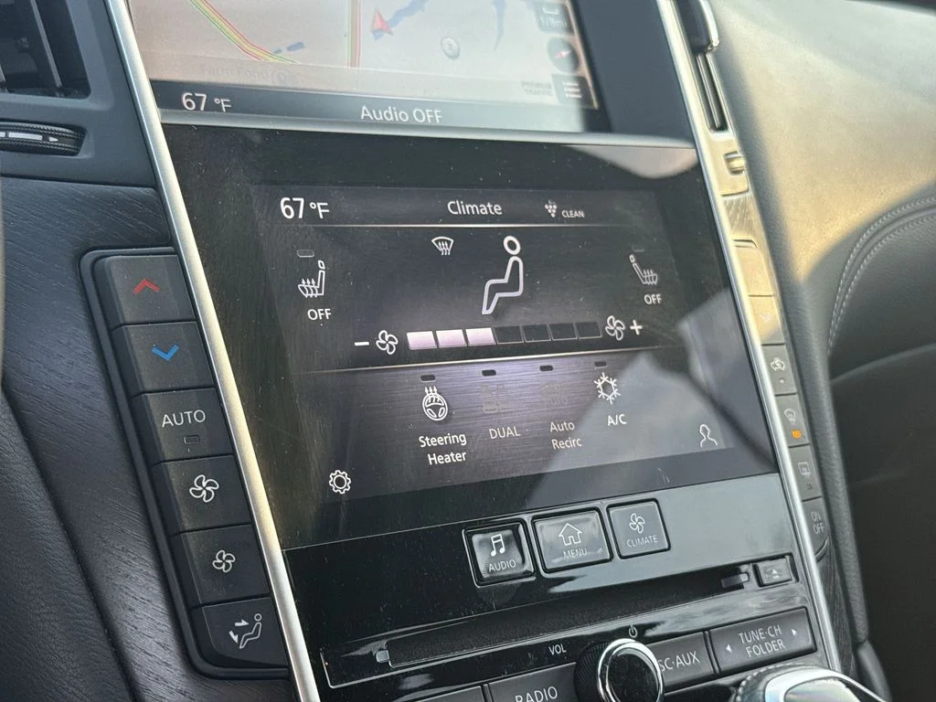 Used 2022 White INFINITI SENSORY image 18