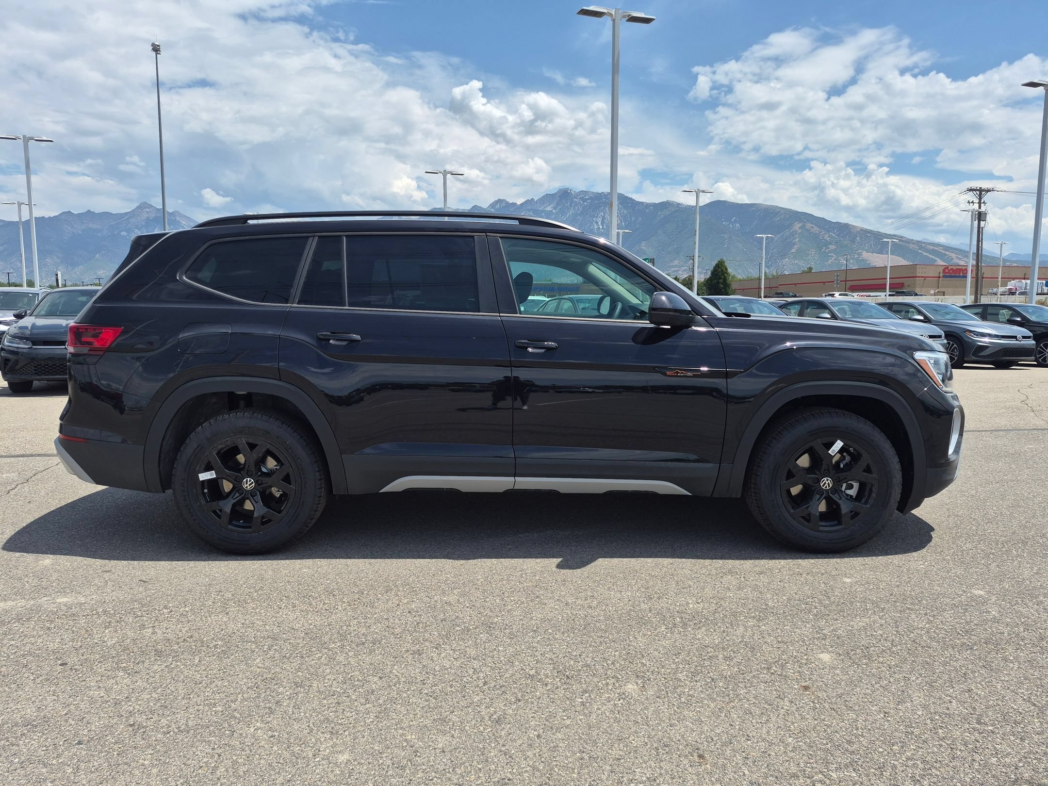 New 2026 Black Pearl Volkswagen 2.0T Peak Edition image 2