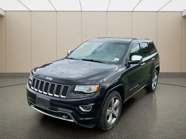 Used 2015 Black Jeep Overland image 2