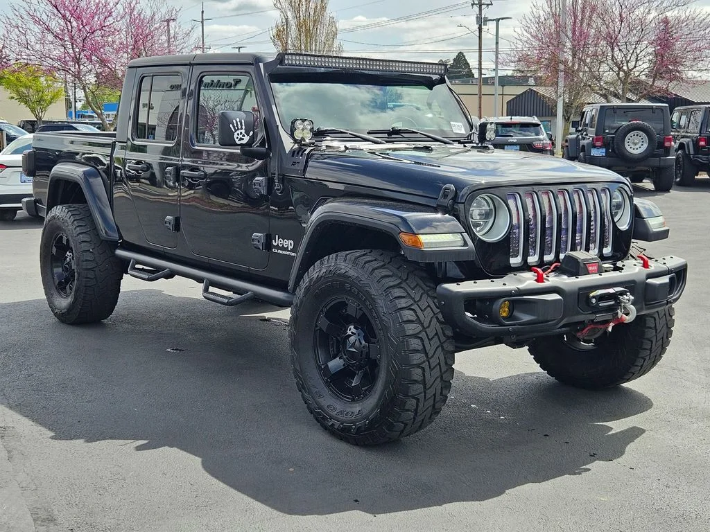 Used 2020 Black Clearcoat Jeep Overland image 8