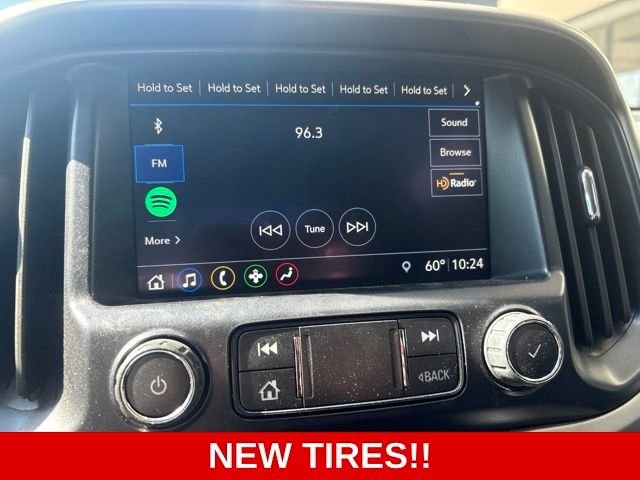 Used 2022 Black Chevrolet Z71 image 12