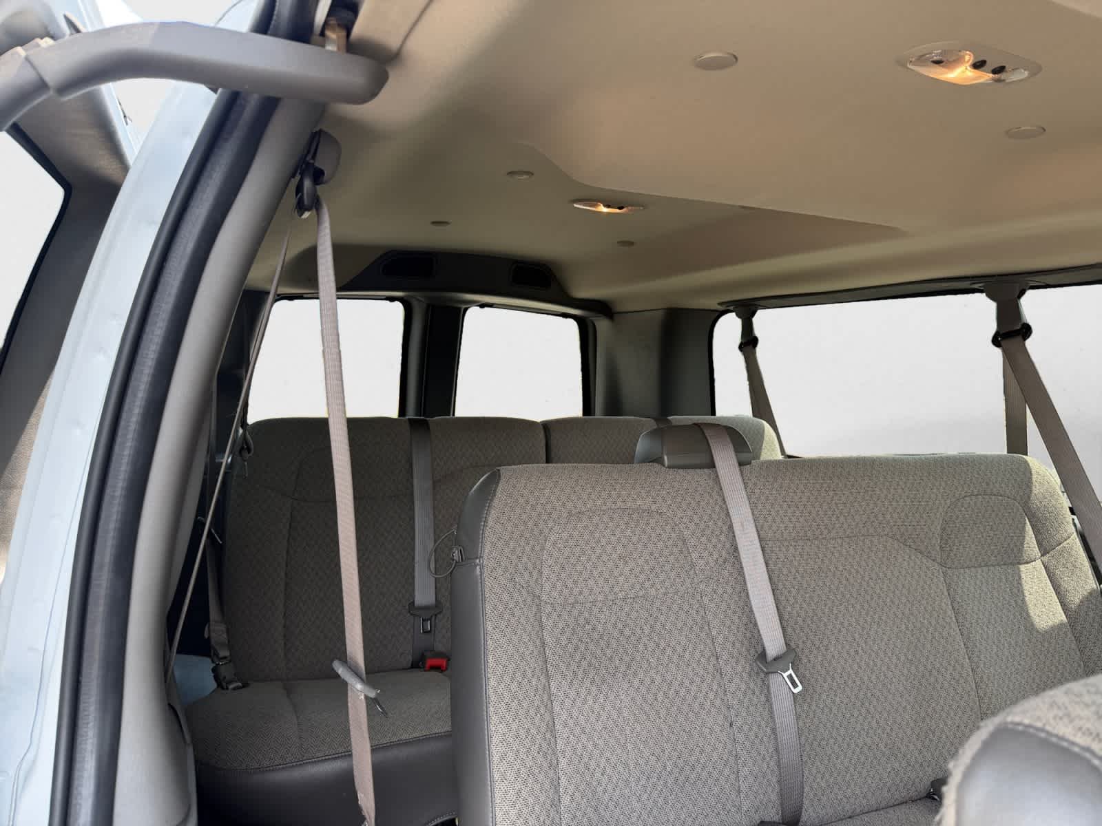 Used 2025 Summit White Chevrolet LT image 20