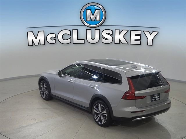 2025 Volvo V60 Cross Country Plus - Photo 22