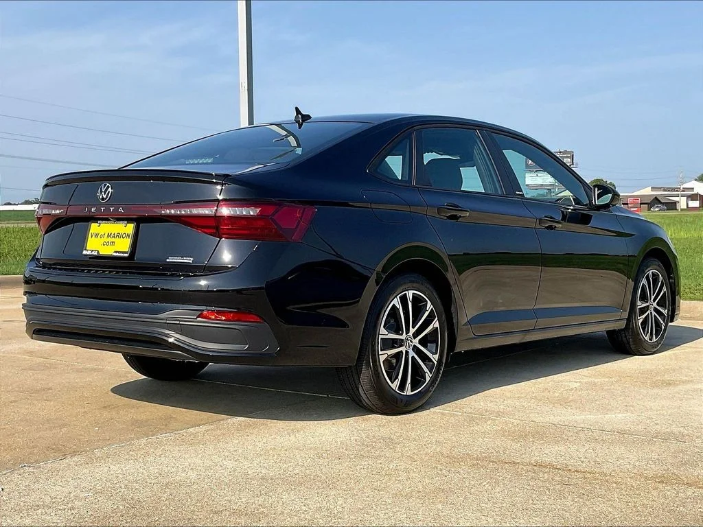 New 2026 Black Volkswagen 1.5T Sport image 3